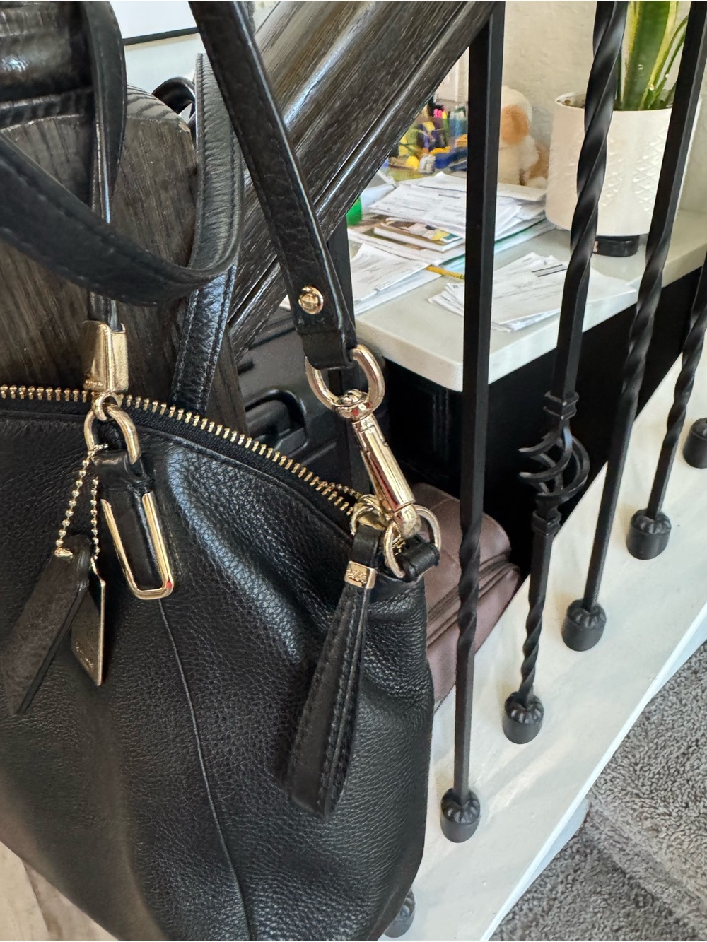 Coach Black Leather Shoulder Bag with Gold Hardware - Picture 4 of 10
